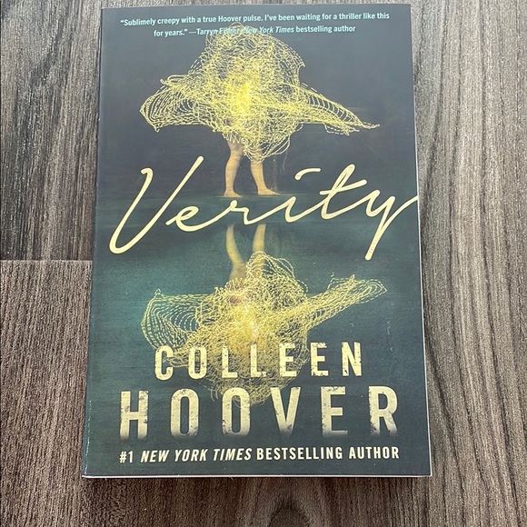 Other Colleen Hoover Verity Book Poshmark Other Colleen Hoover Verity Book Poshmark